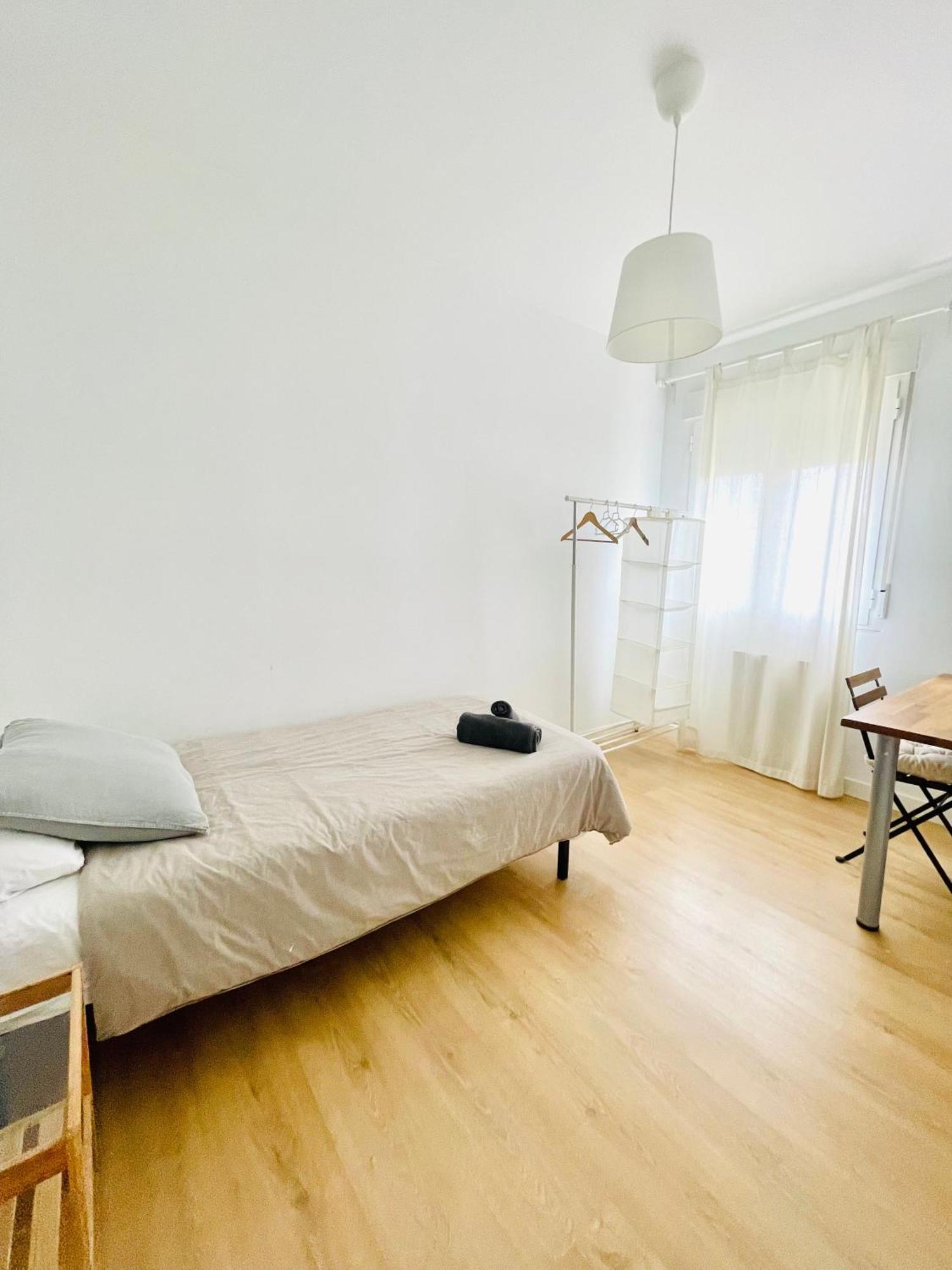 Piso Acogedor Y Tranquilo - Junto A Ifema Y Aerop. Apartment Madrid Exterior foto